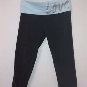 VS Pink Yoga Capri Pants Workout Leggings
